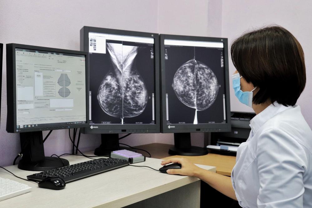 Работа передвижного маммографа в Родниковском районе